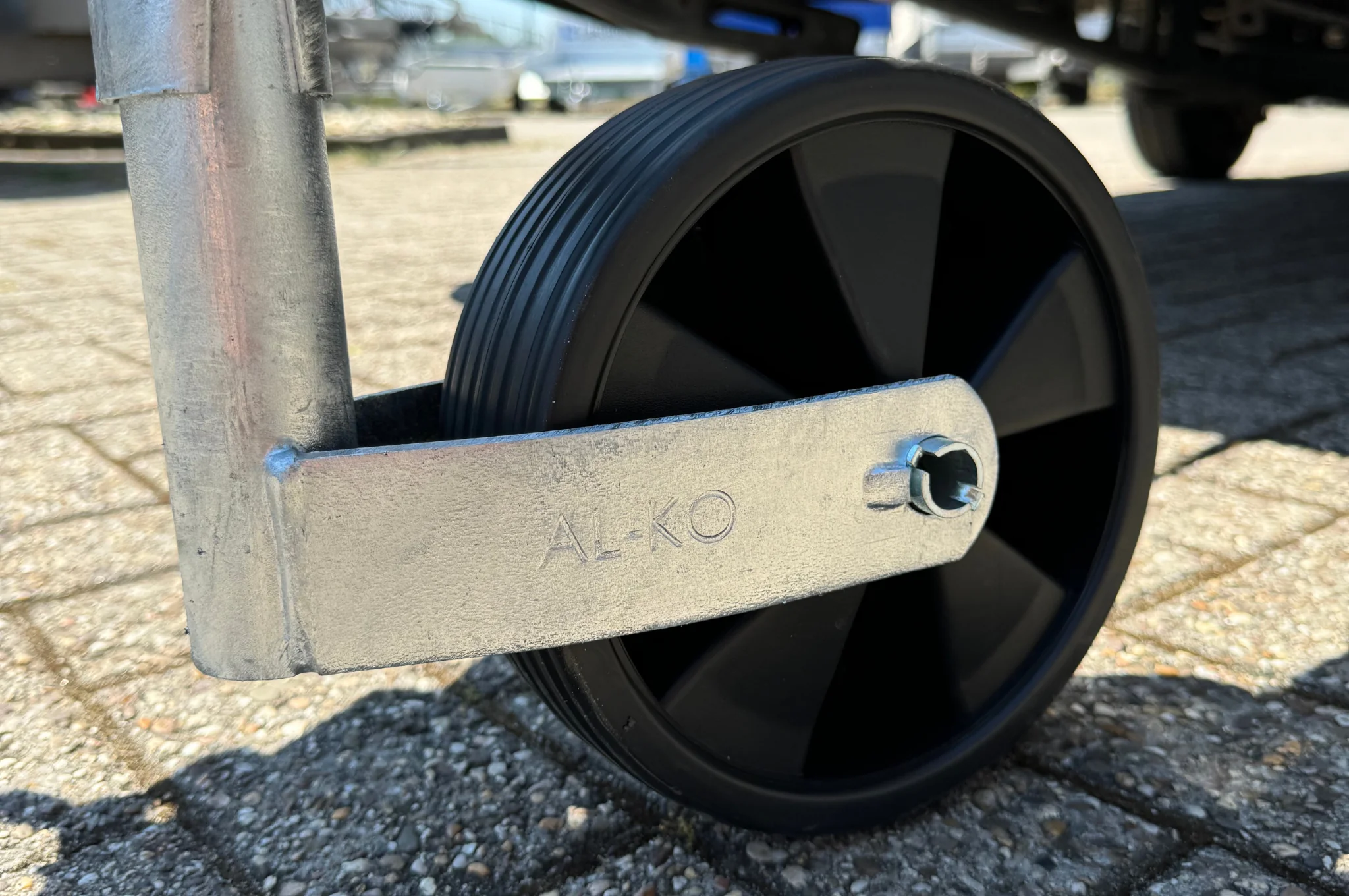 Stützrad Caravan Plus AL-KO - rund 48 mm - Tragfähigkeit: 150 kg - extra lang - Kunststofffelge mit Gummiprofil - Image 4