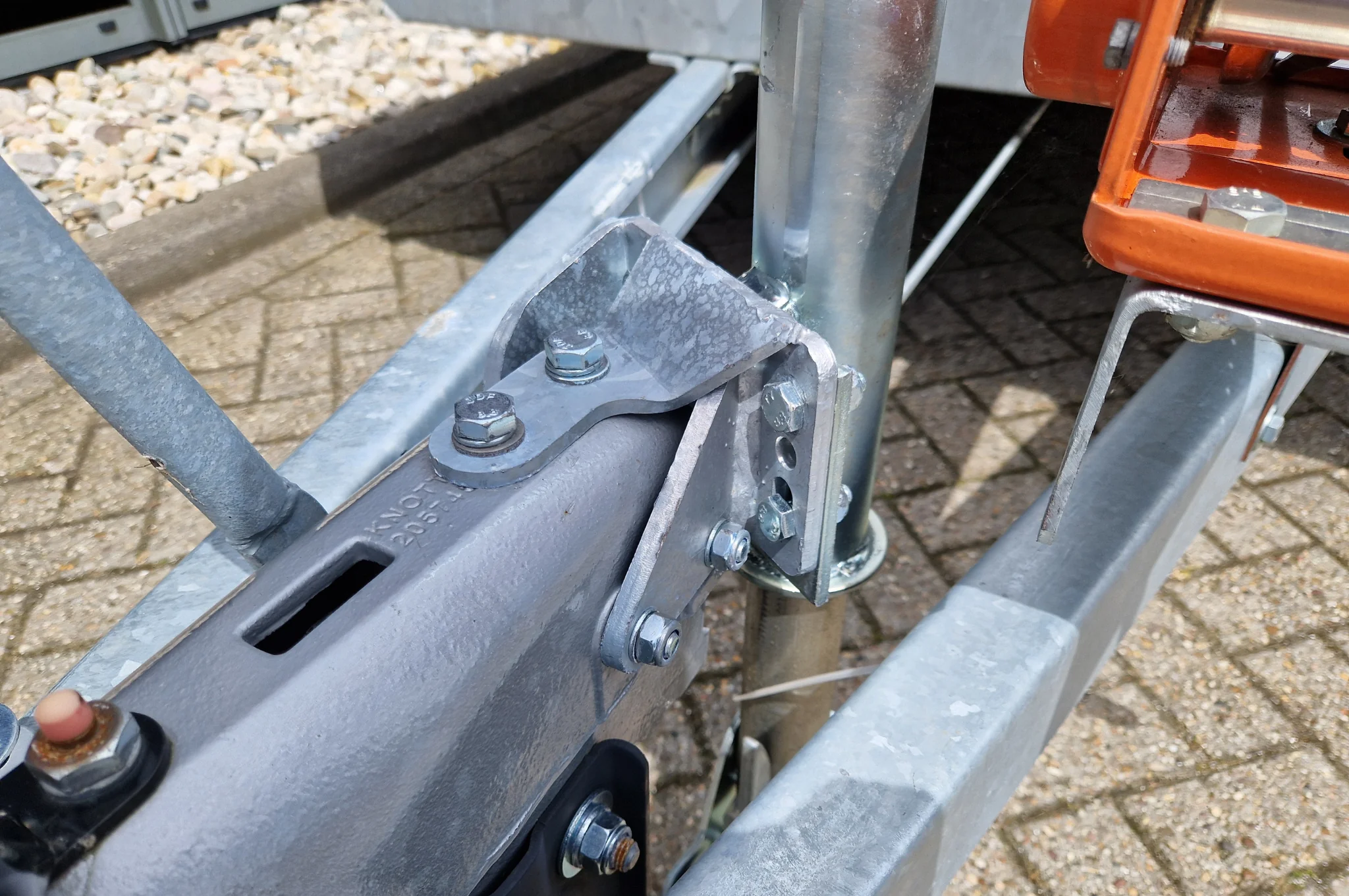 Auflaufbremsstützrad konsole KFG30/KFG35 - inklusive Montagesatz - Image 6