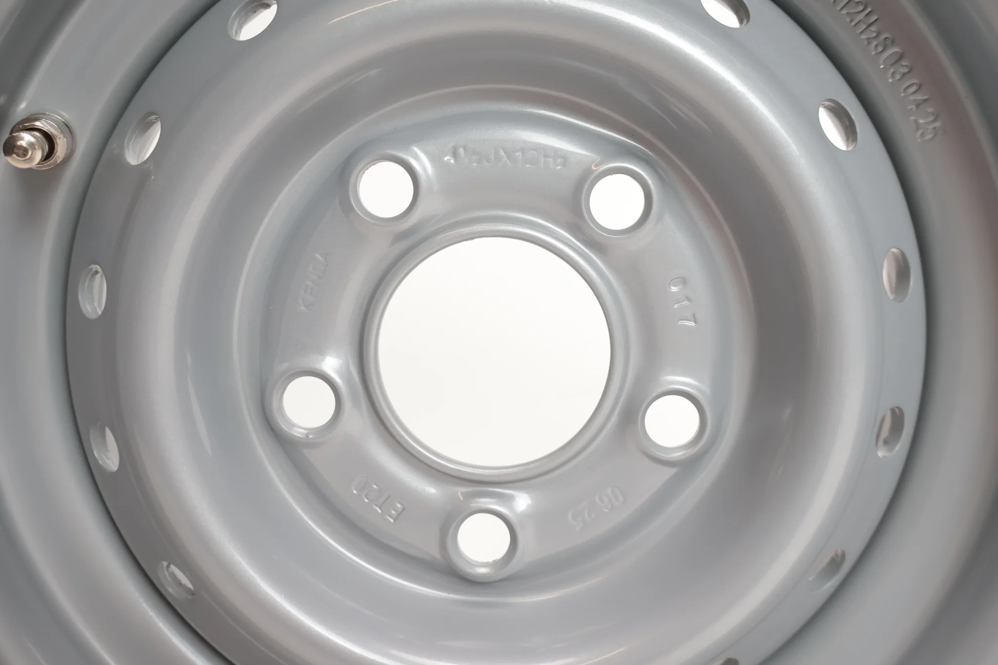 Anhänger Felge 12 Zoll - 4.5Jx12 - Lochkreis: 5x112 - Tragfähigkeit: 900 kg - Nabendurchmesser: 67 mm - ET20 - Image 5