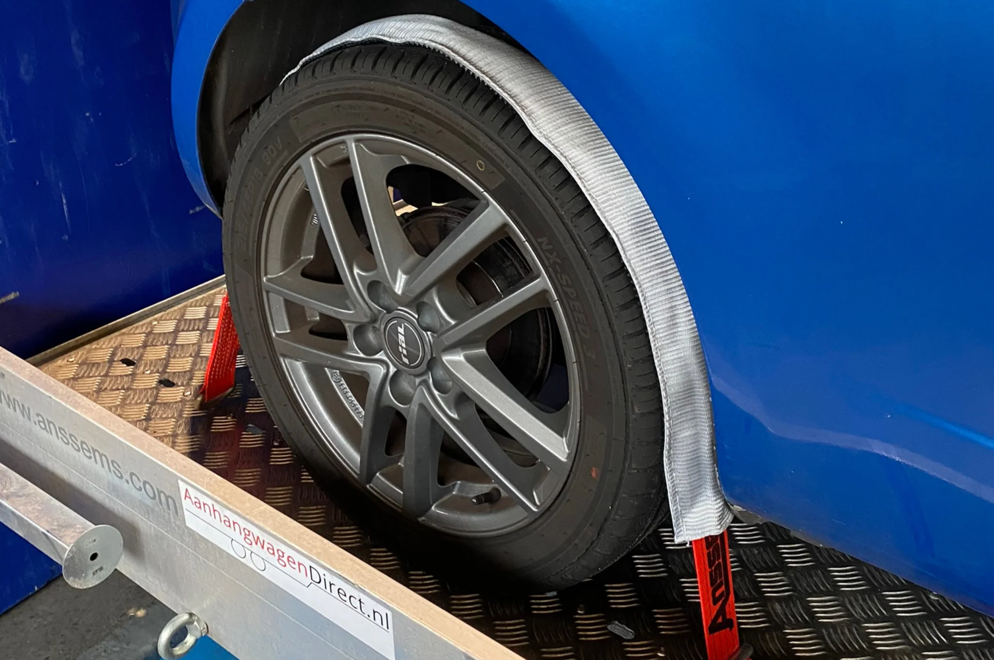 Kompletter Satz Spanngurte für Autotransporter - rot - passend für Anssems AMT / MSX - Image 5