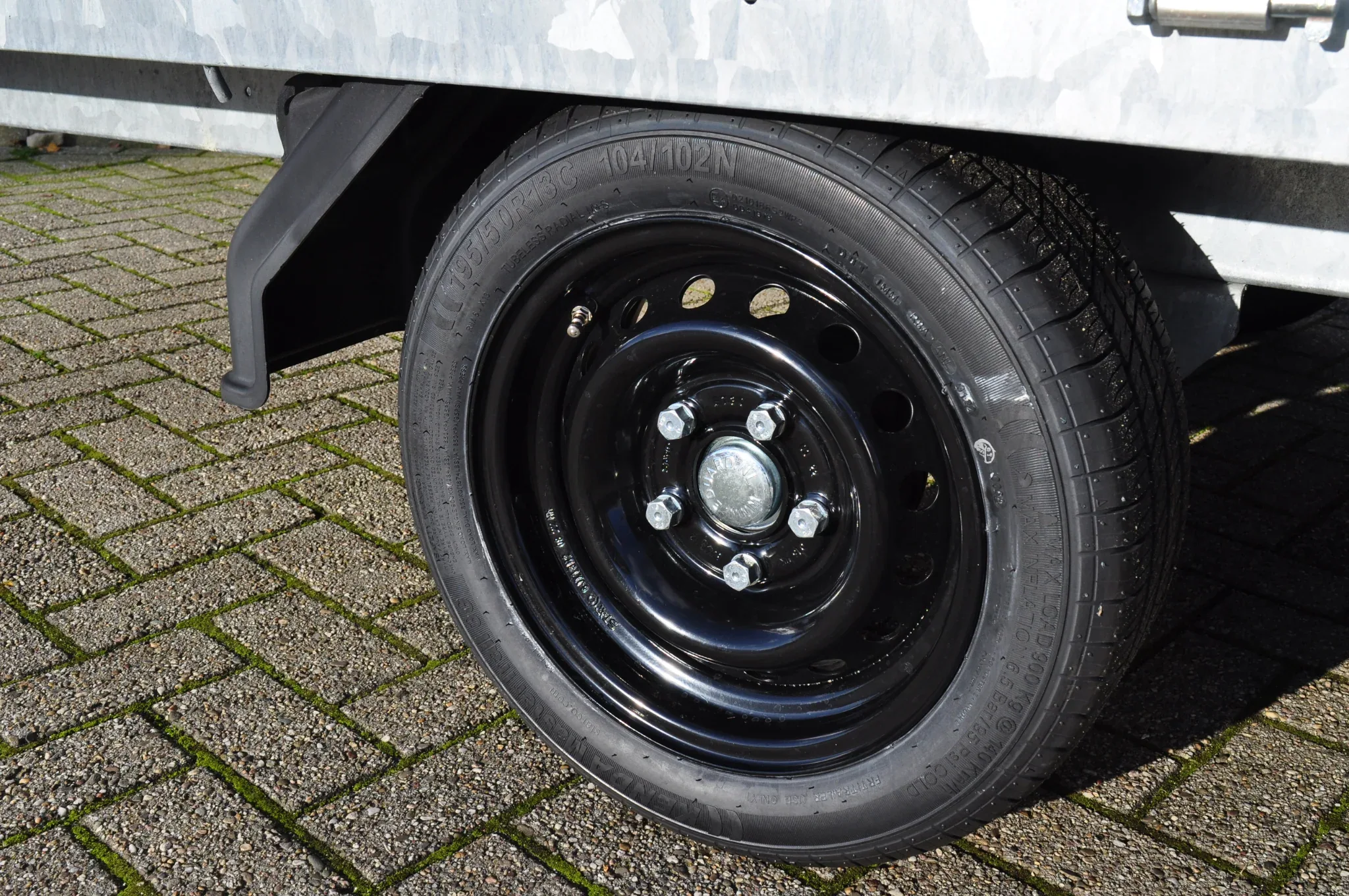 Komplettrad Anhänger - 195/50R13C - schwarze felge - Lochkreis: 5x112 - Tragfähigkeit: 900kg - Nabendurchmesser: 67 mm - Image 4