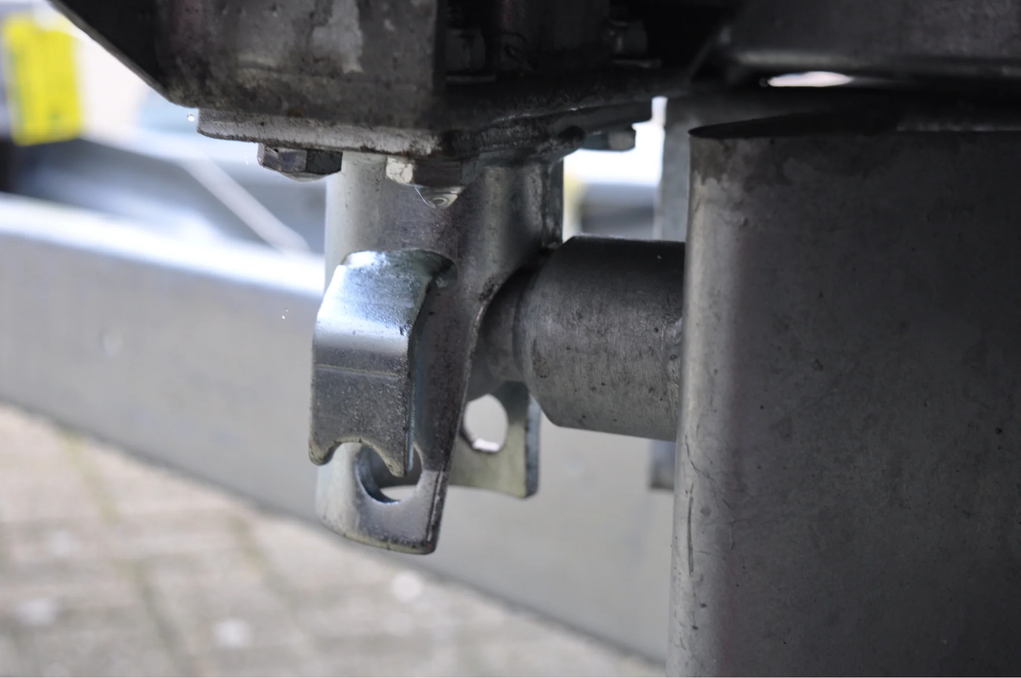 Kugelhalter hinten rechts & vorne links - Image 8