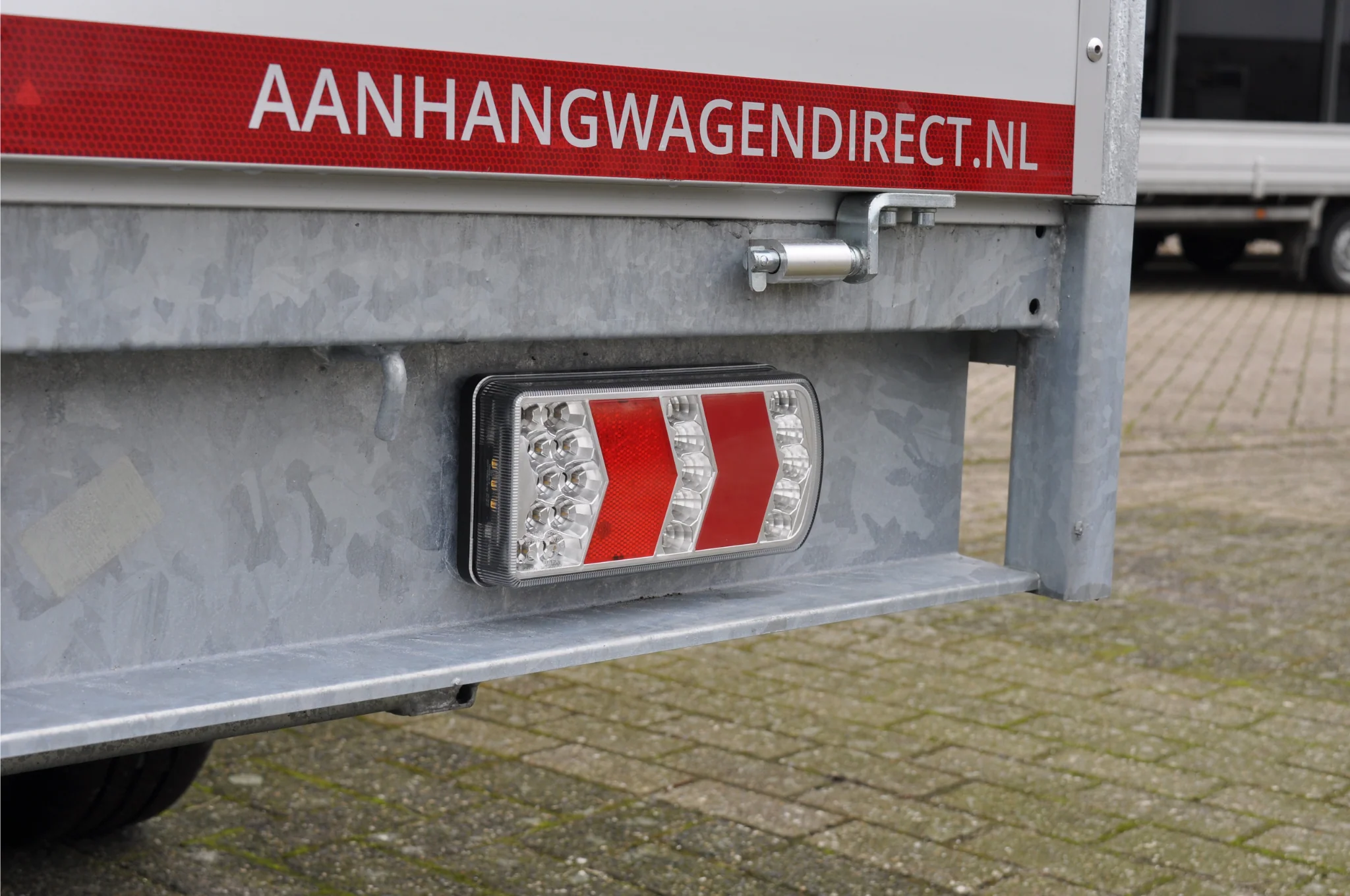 Anhänger Rückleuchte - Glotrac - LED - rechts - 230x105x40 mm - inklusive Rückfahrleuchte und Reflektor - Image 2