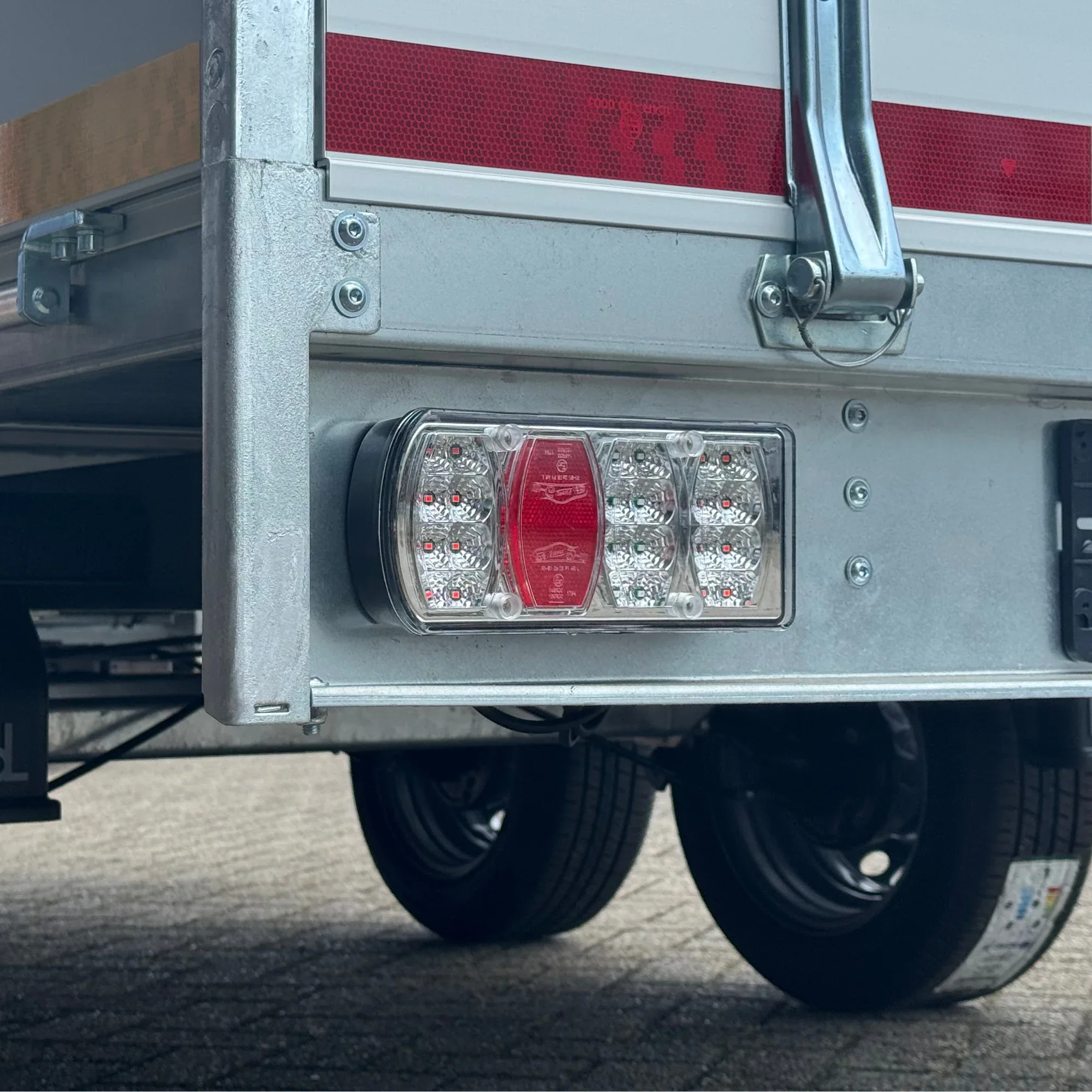LED Beleuchtungsset - Cantonal - 13-polig - inklusive Begrenzungsleuchten - Image 3