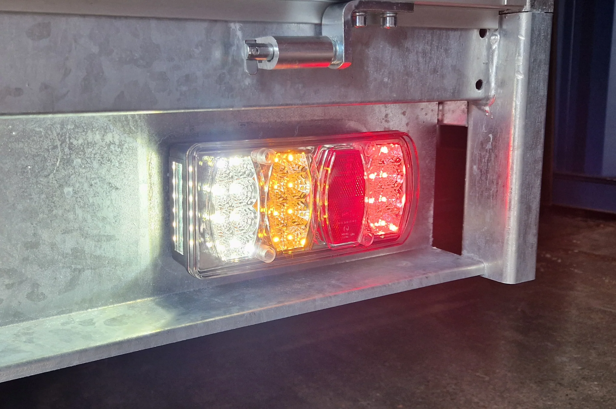 LED Beleuchtungsset - Cantonal - 5 Meter - 7-polig - Plug & Play - Abzweigungen - Image 4