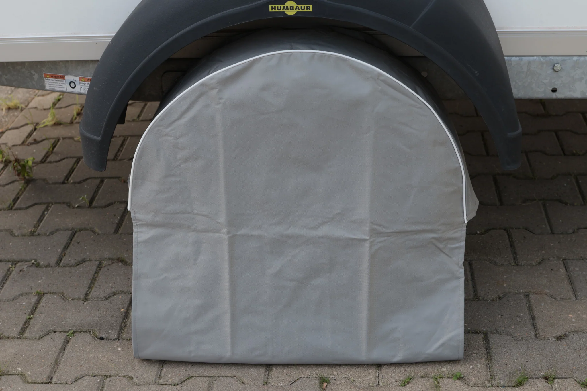 Luxuriöse Radschutzhülle für Wohnwagen/ Wohnmobil – bis 15 Zoll - Image 2