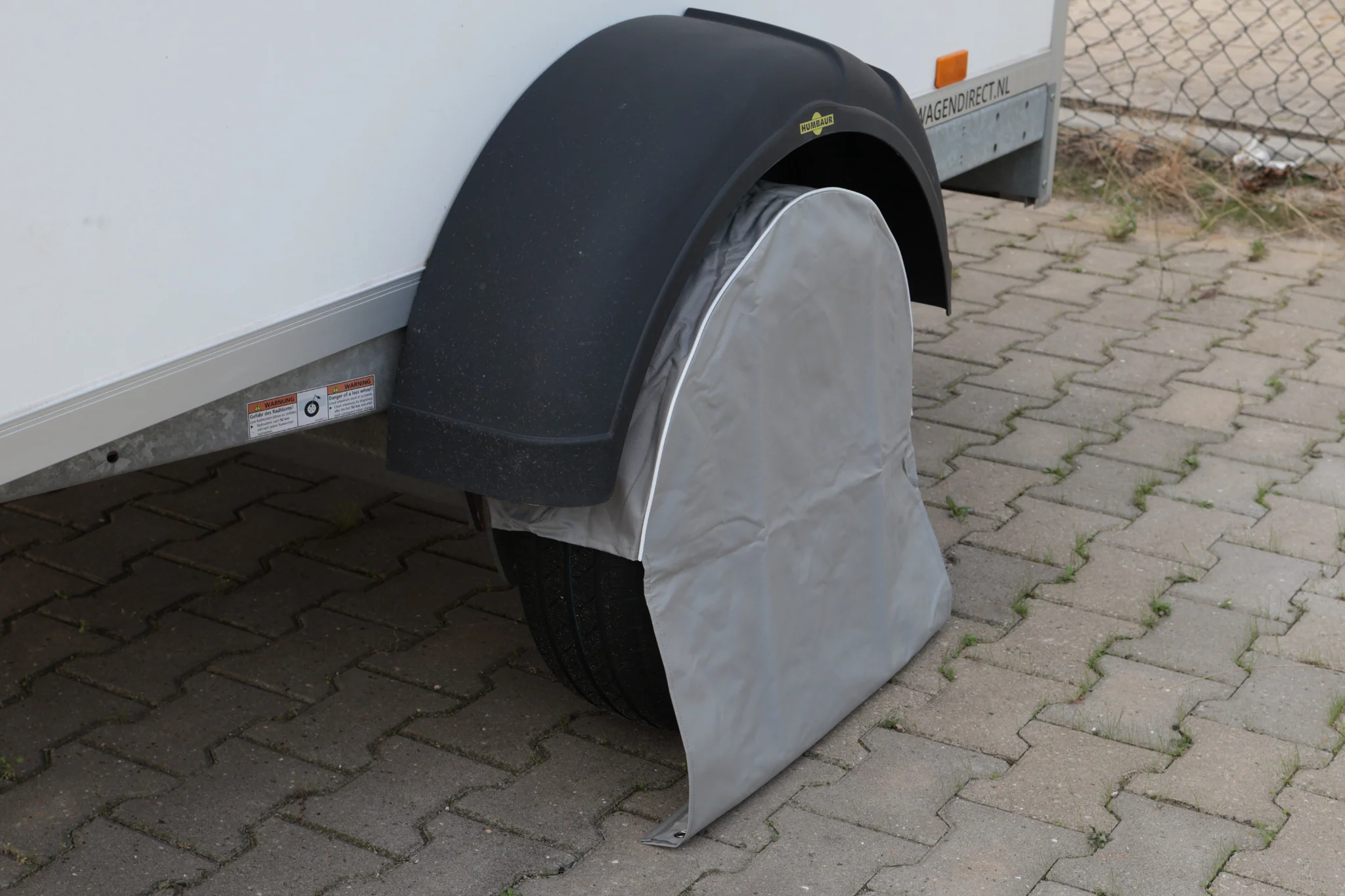 Luxuriöse Radschutzhülle für Wohnwagen/ Wohnmobil – bis 15 Zoll - Image 4