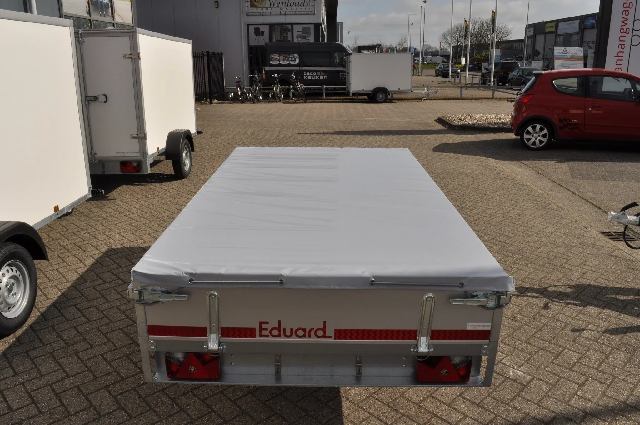 Maßgeschneiderter Flachbogen für Eduard Anhänger 250x145 cm - Image 2