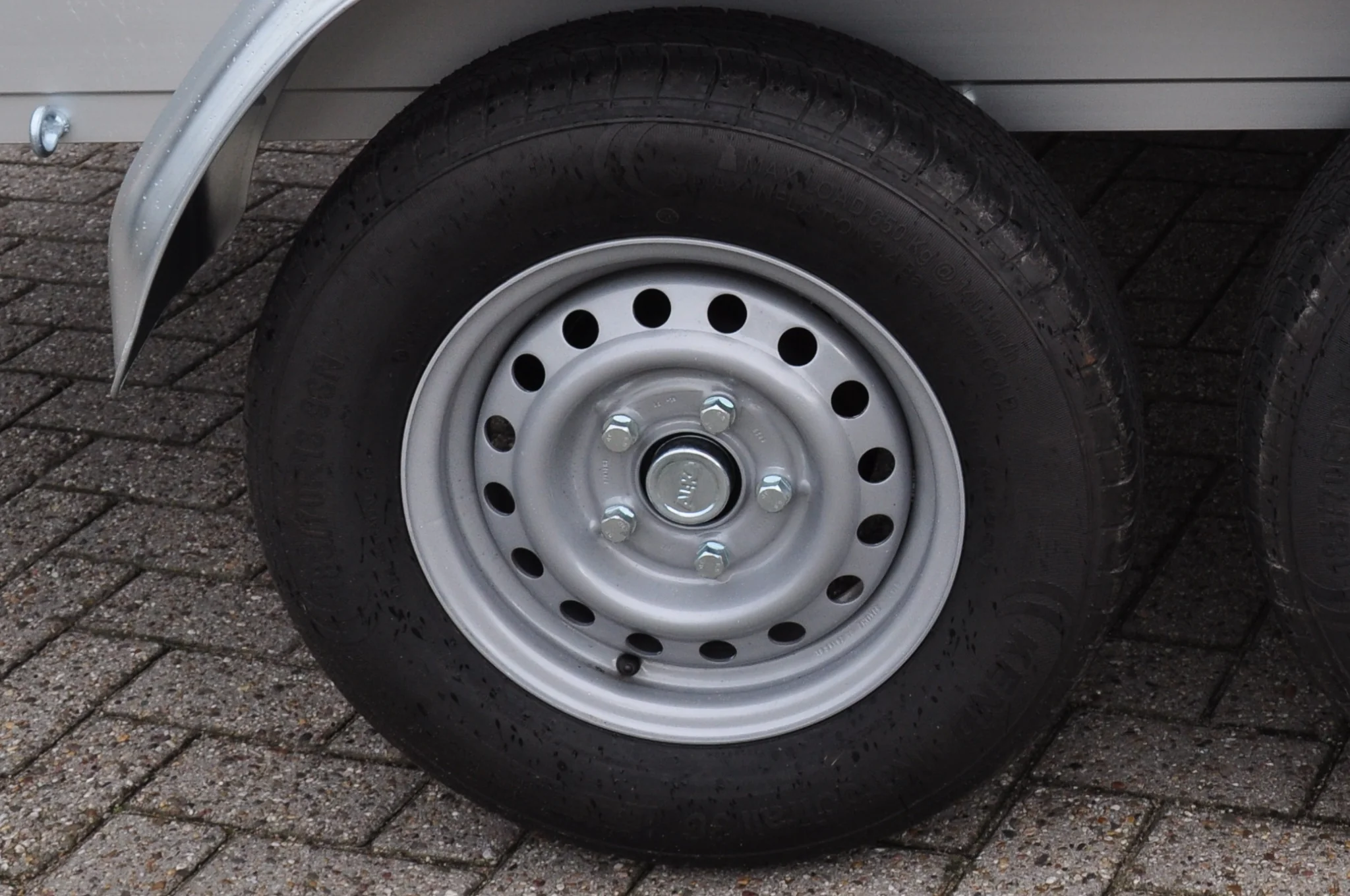Komplettrad Anhänger - 185/70R13 - Lochkreis: 5x112 - Tragfähigkeit: 650 kg - Nabendurchmesser: 67 mm - Image 2