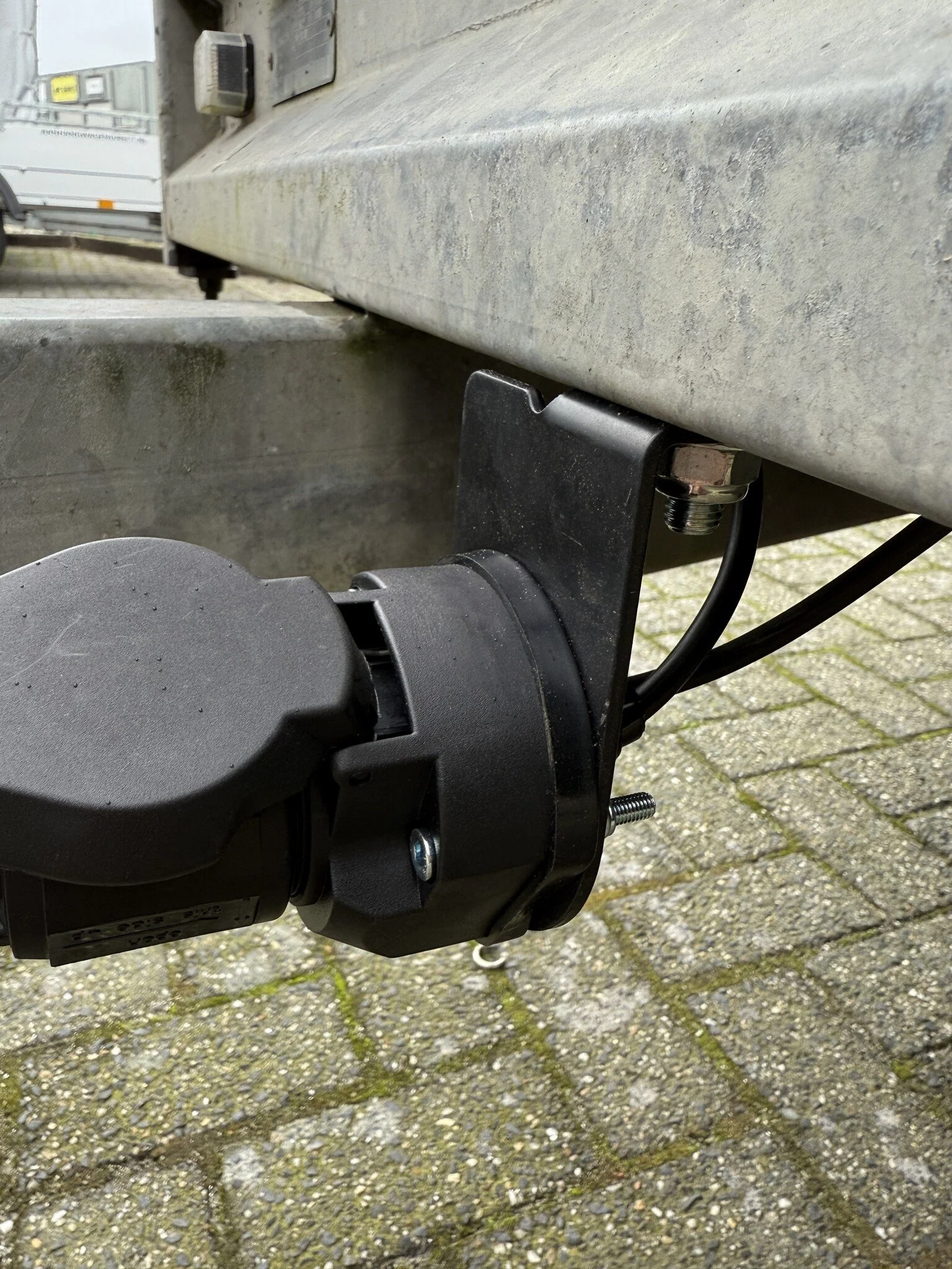 Umrüstsatz zur Steckdose mit Spiralkabel - 13-polig - 8 Pins - Image 4