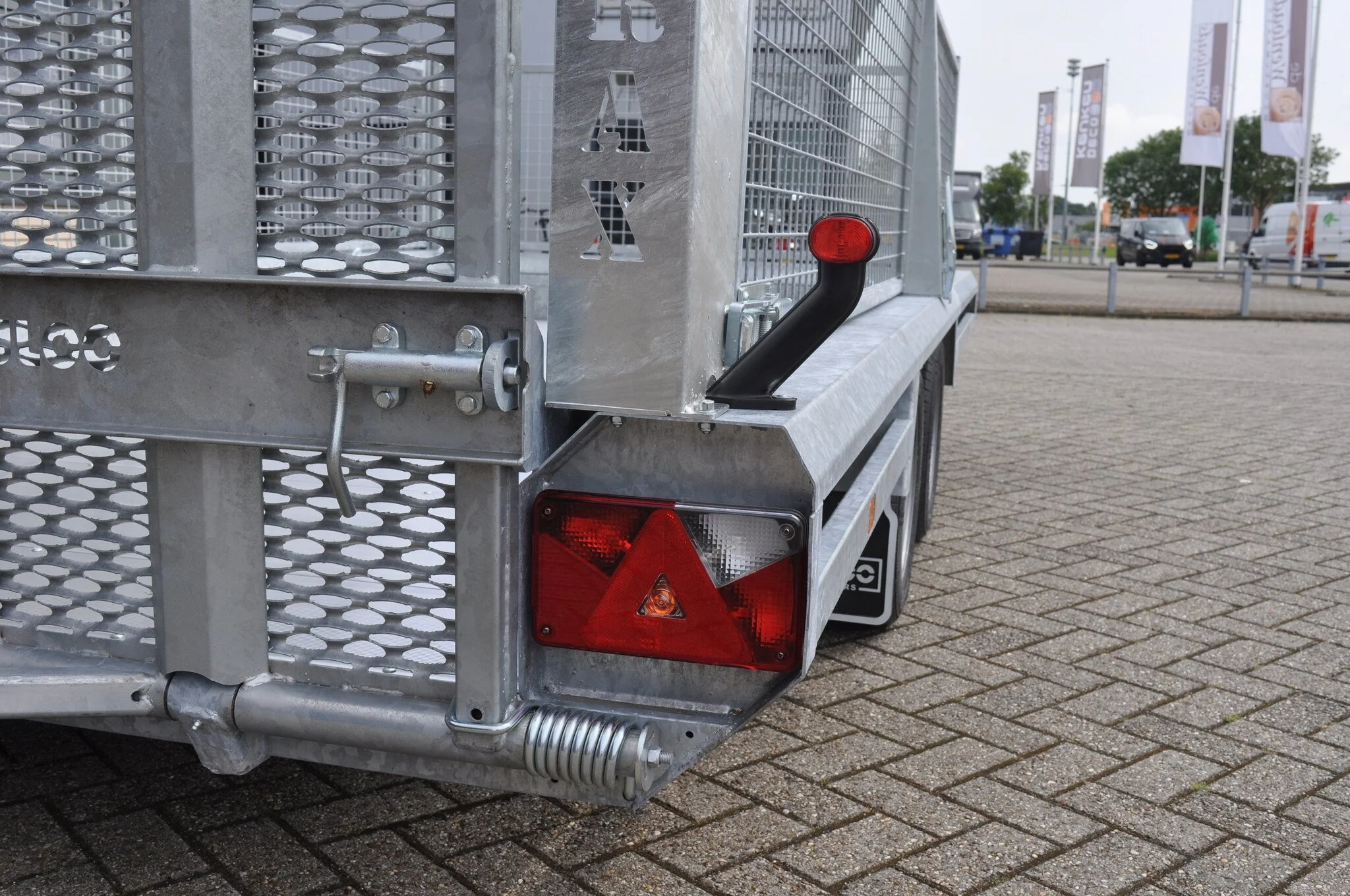 Aspöck Superpoint 2 Begrenzungsleuchte - links - weiß/orange/rot - 1 Meter Flachkabel - Image 4