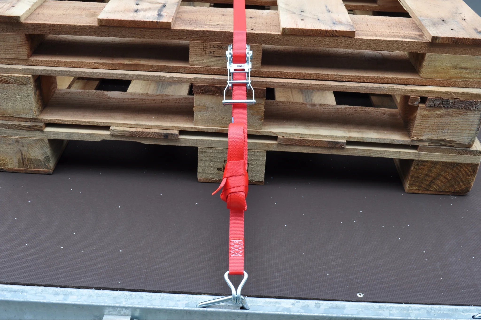 2 Stück Spanngurte - 700x2,5 cm - rot - Bruchlast 750 kg - Image 4